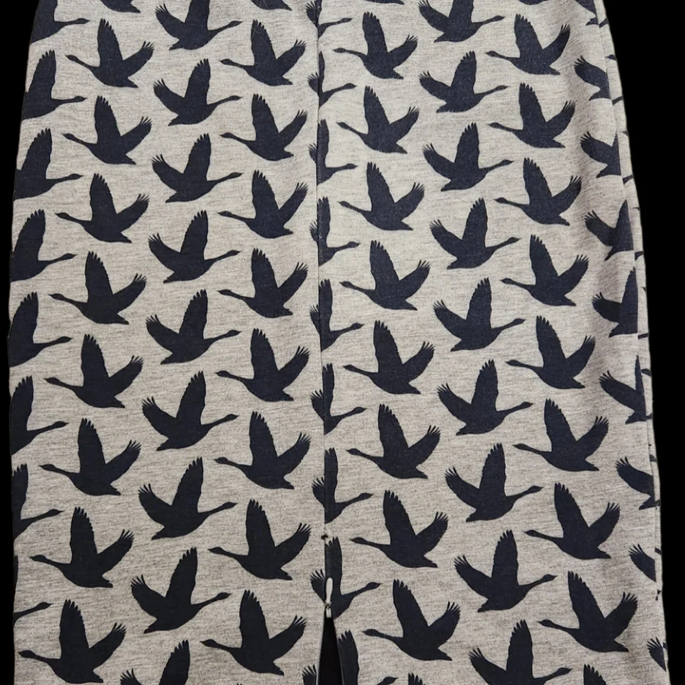 H&M Gray & Navy Geese Print Pencil Skirt - Picture 3 of 4